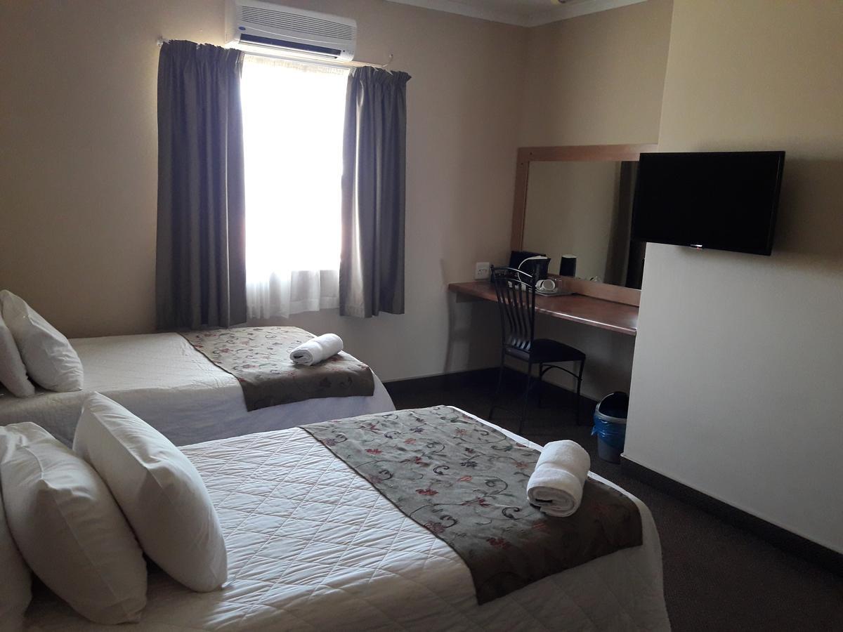 Airport Hotel Kimberley Eksteriør bilde