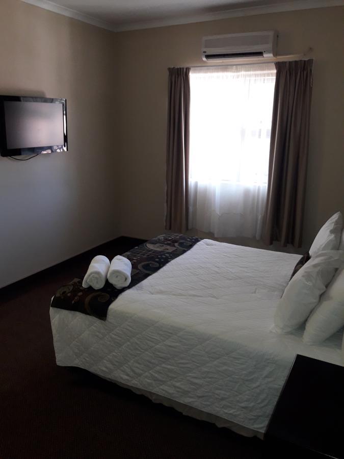 Airport Hotel Kimberley Eksteriør bilde